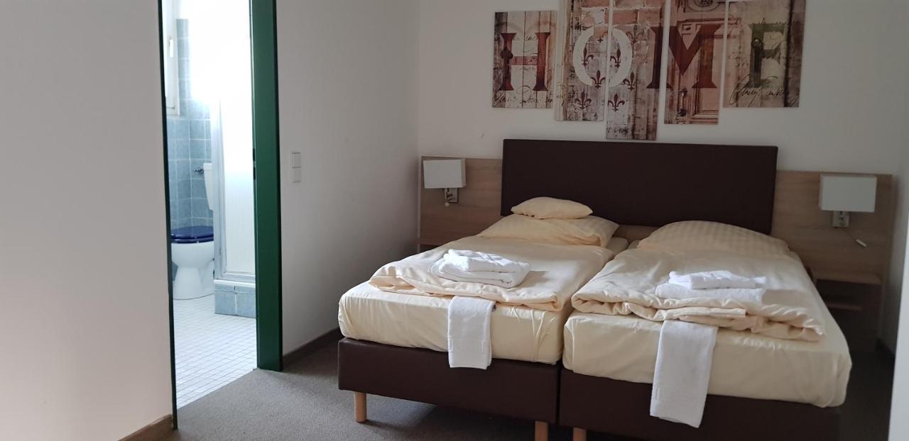 Akzent Hotel Gut Hoeing Уна Екстериор снимка